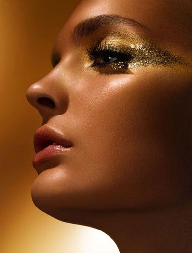صور مكياج عيون ذهبي للسهرات الراقية