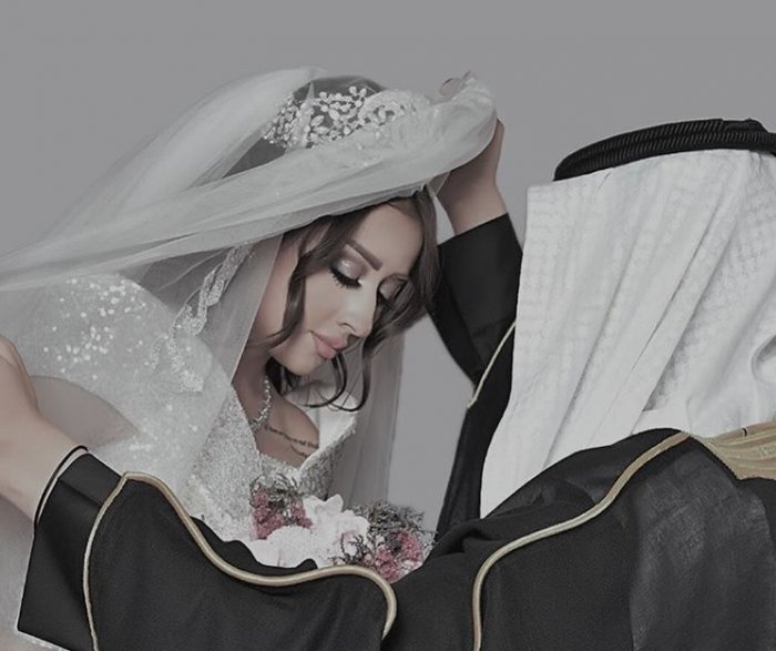فرح الهادي فستان زهرة الخليج